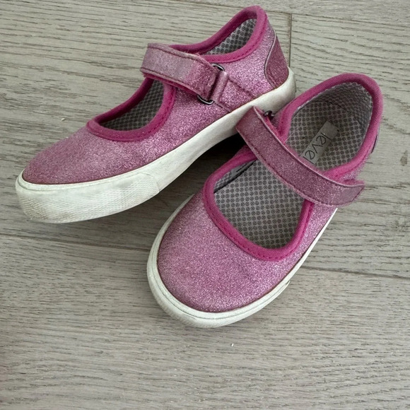 Dazzler hot pink Level Brand Mary Jane shoe - Picture 2 of 6